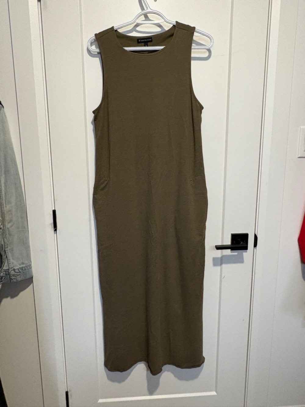 Denver Hayes Olive Green Sleeveless Maxi Dress